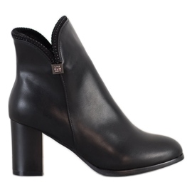 Sabatina Botas elegantes con corte negro