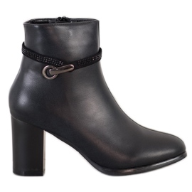 Sabatina Botas elegantes con cinturón decorativo. negro