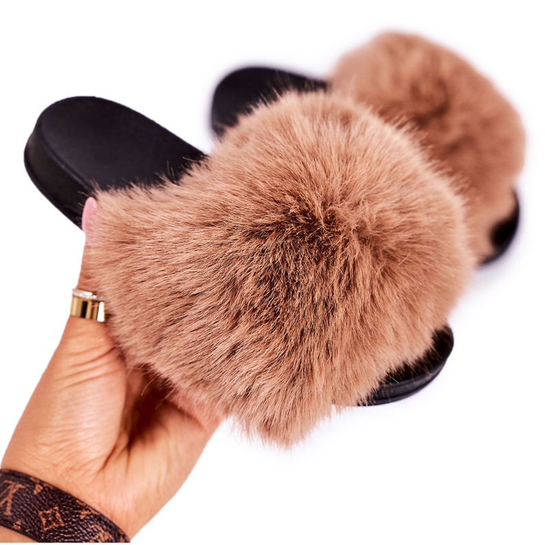 Pantuflas Infantiles Con Piel Marrón Claro Fashionista
