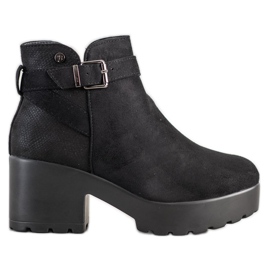 Best Shoes Botas ligeras en plataforma negro