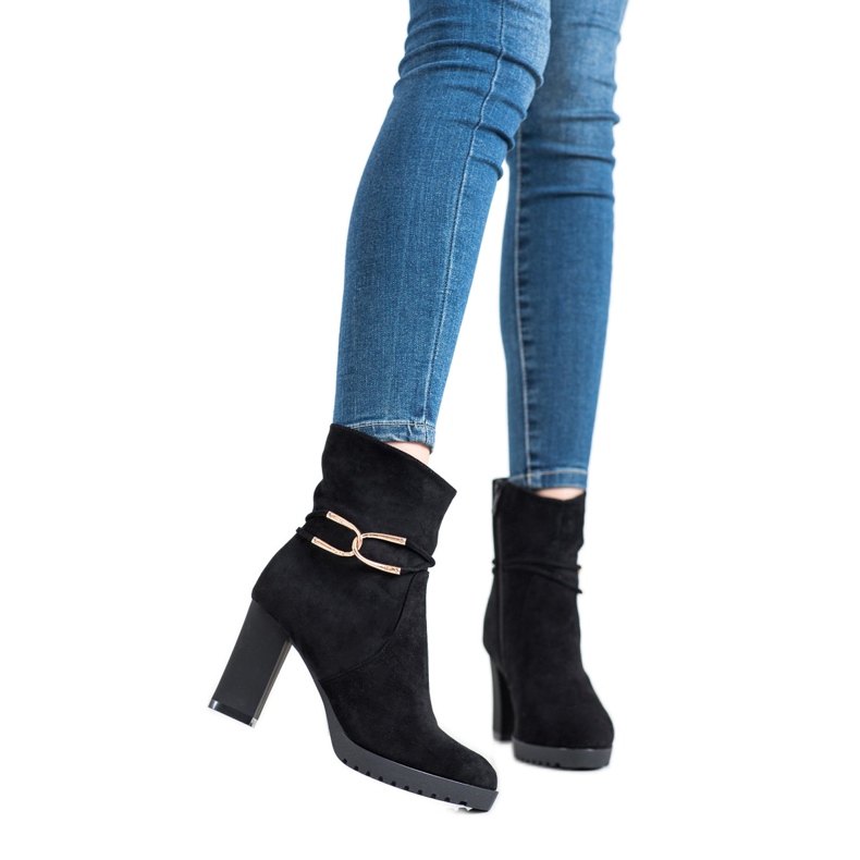 SHELOVET Botas con decoración dorada negro
