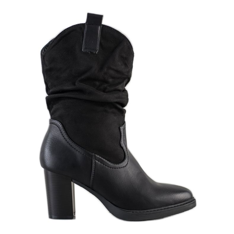 Super Mode Botas de vaquero en un poste negro