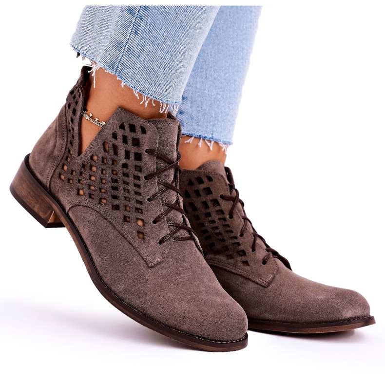 Nicole Botas Susannah de ante marrón calado para mujer
