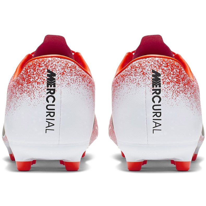 Calzado de fútbol Nike Mercurial Vapor 12 Academy Mg AH7375 801 multicolor rojo