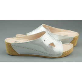 Tyche Zapatilla cuña 590 blanco y plata