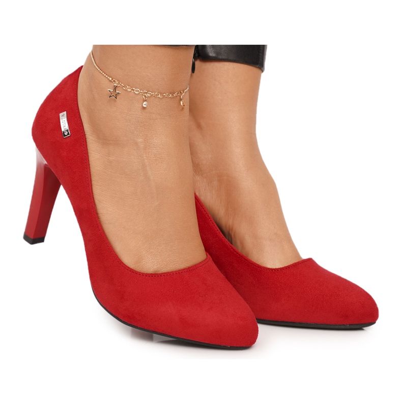 PJ1 Zapatos de tacón clásicos en un tacón Eliana de ante rojo PJ1 Zapatos de tacón clásicos en un tacón Eliana de ante rojo