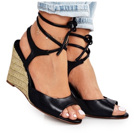 Sandalias de cuero con cuña trenzada Laura Messi 1944 Negro