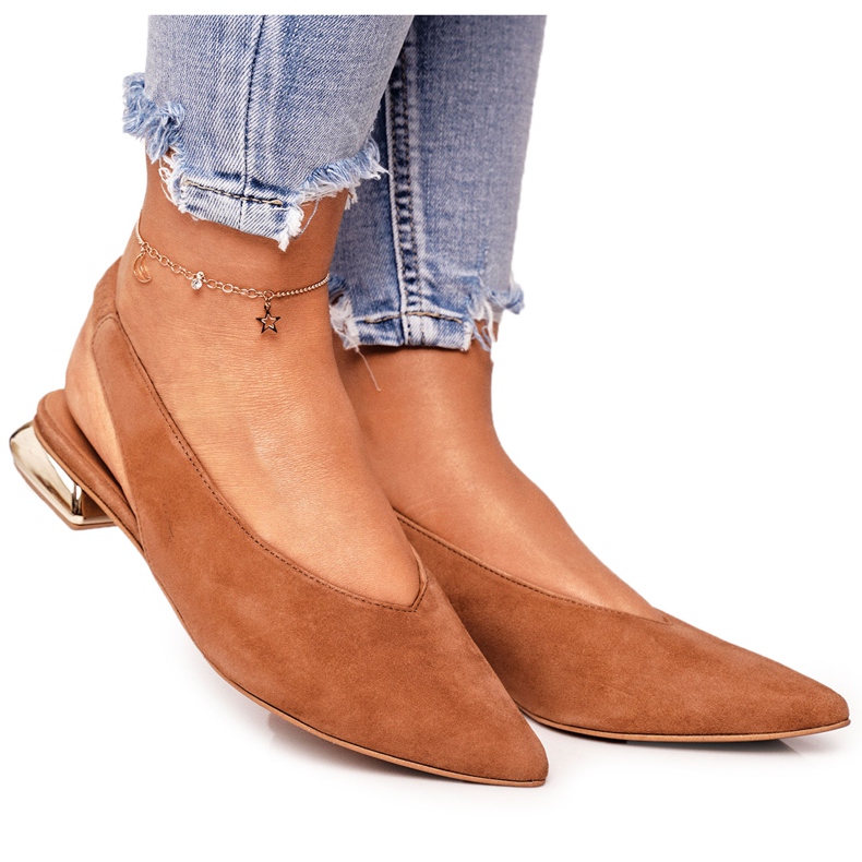 Bailarinas De Ante Con Tacones Dorados Laura Messi 2127 Camel marrón