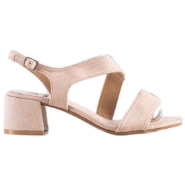 Kylie Sandalias beige en barra baja