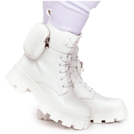 PS1 Botas de trabajadores en la plataforma con el riñón Sábado Blanco