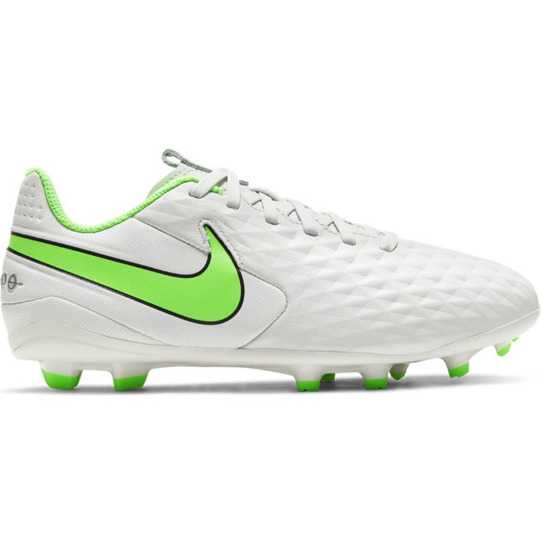 Zapatos de fútbol Nike Tiempo Legend 8 Academy FG / MG Junior AT5732 030 blanco blanco