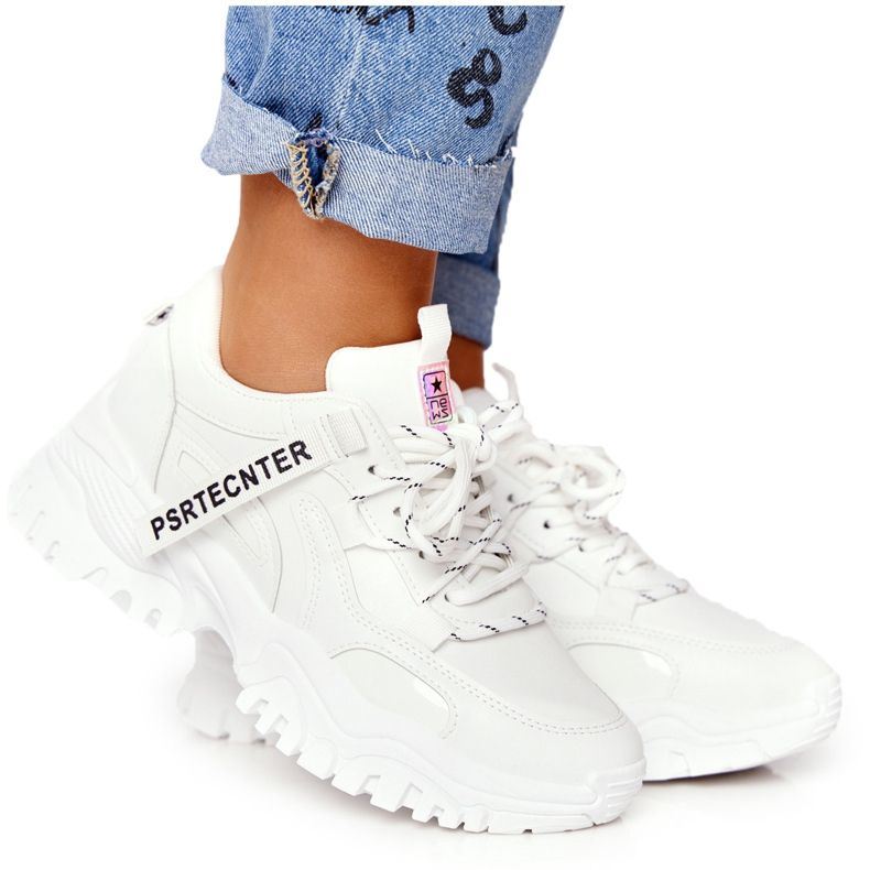 Evento Zapatillas de mujer en una suela masiva White Laugh blanco