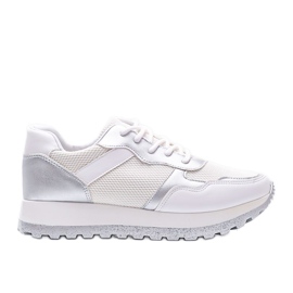 Zapatillas blancas de Antonia blanco