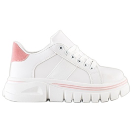 SHELOVET Zapatillas blancas en la plataforma blanco