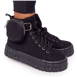 Zapatillas de mujer en una plataforma con palomitas de maíz negras de riñón negro