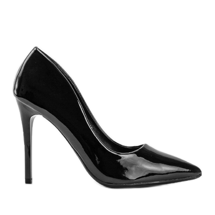 Tacones lacados en negro de Angela