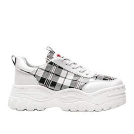 Zapatillas blancas de mujer con una Marlene a cuadros barnizada de moda blanco Zapatillas blancas de mujer con una Marlene a cuadros barnizada de moda blanco