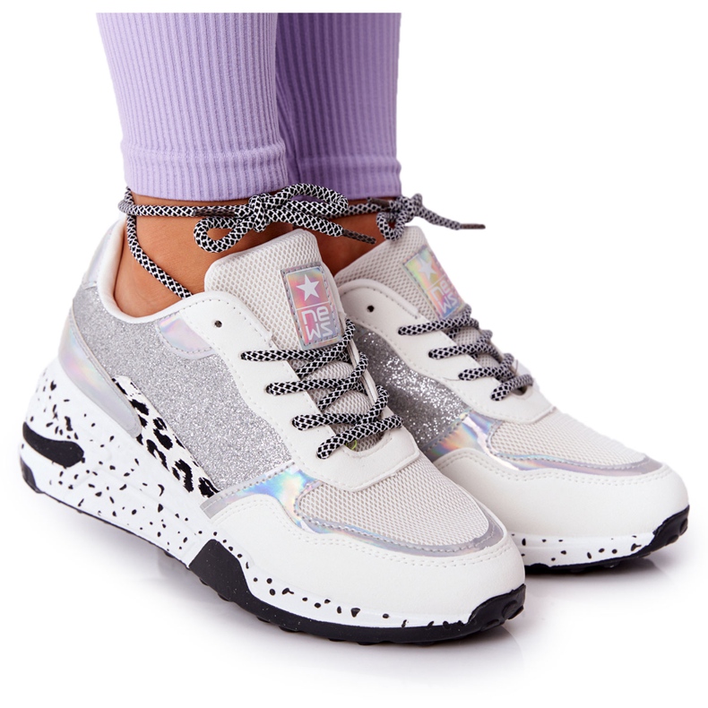 NEWS Zapatillas De Mujer Con Cuña Blancas Con Brocado Avery blanco