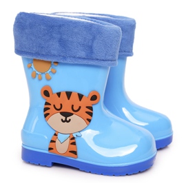 Chanclas infantiles azules aisladas con tigre