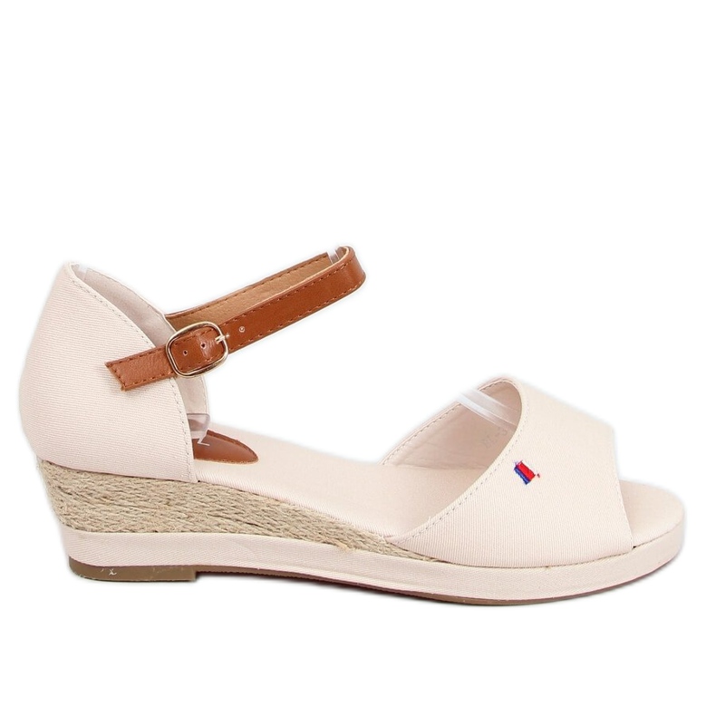 Sandalias Tommy en una cuña beige baja BL-362 Beige marrón Sandalias Tommy en una cuña beige baja BL-362 Beige marrón