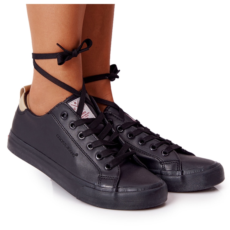 Zapatillas de mujer de cuero ecológico Cross Jeans HH2R4003C Negro