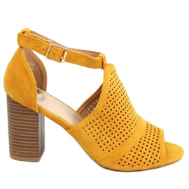 Sandalias de tacón alto con puntera abierta CZ-10220 Amarillo