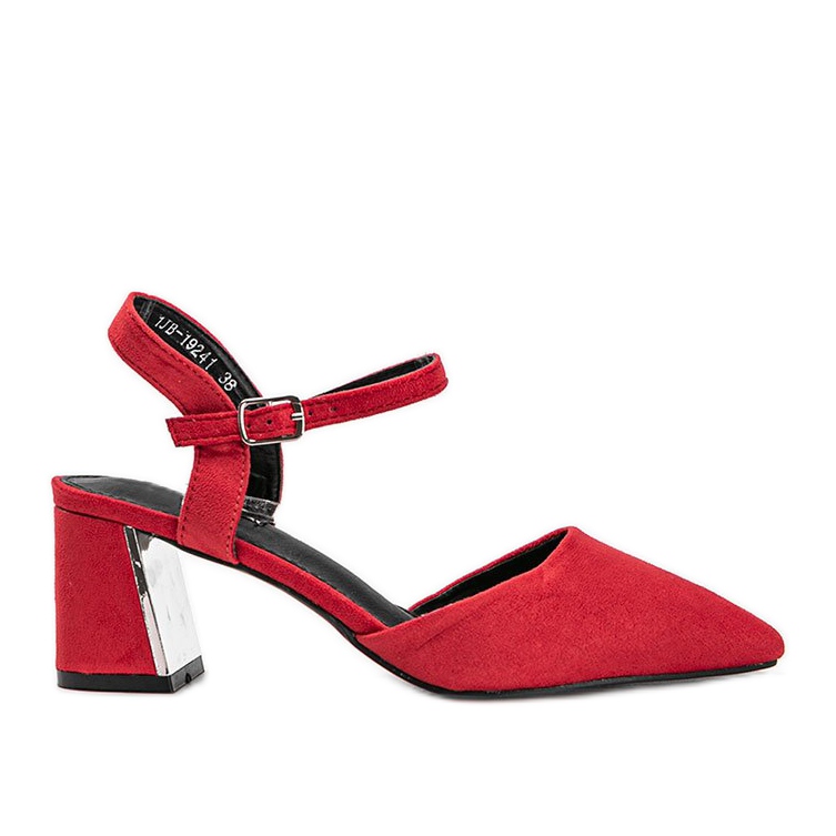 Zapatos de salón rojos de ante ecológico en el bloque Anita