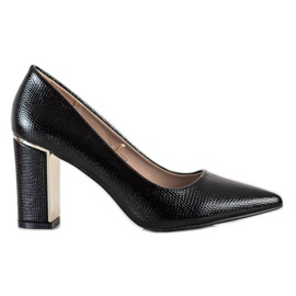 Goodin Bombas con estilo en tacones altos negro