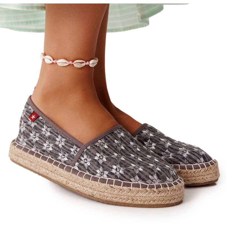 Alpargatas Con Plataforma Trenzada Big Star AA274680 Gris