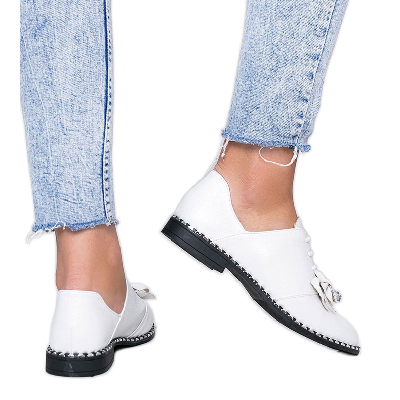 Zapatos blancos brillantes con lazo Lost Stars