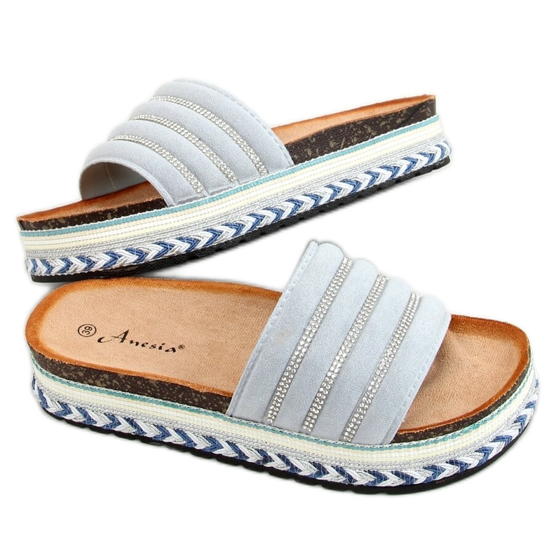 Azul N-96 Zapatillas azules en la suela decorada Azul N-96 Zapatillas azules en la suela decorada