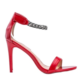 Sandalias rojas con tacón de Trenndy rojo