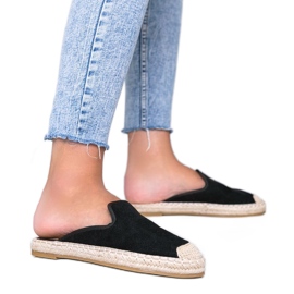 Chanclas negras con frente cerrado Kinshasa negro