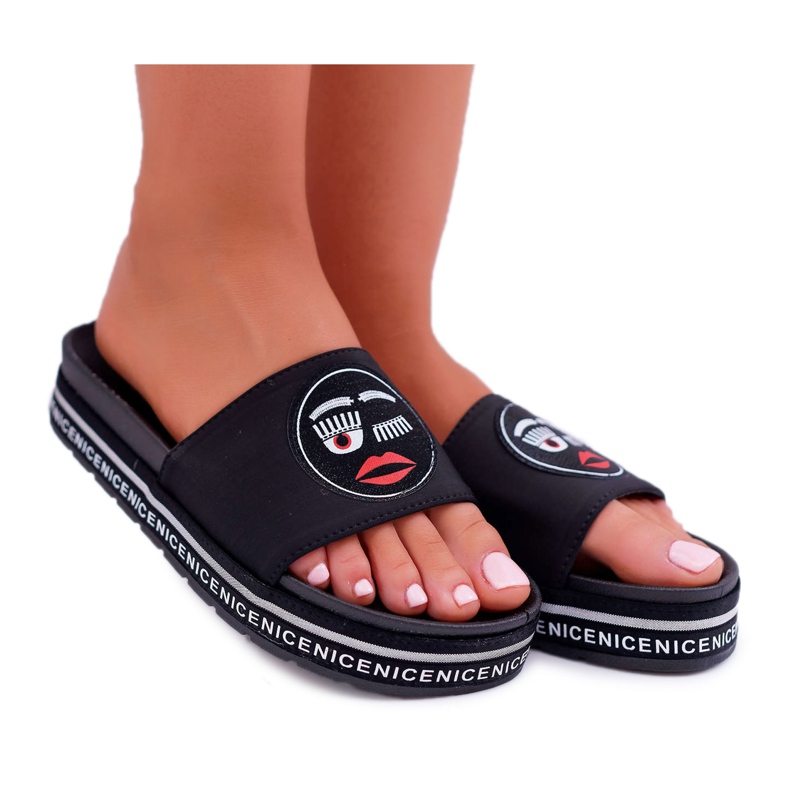 Pantuflas De Mujer En La Plataforma S.Barski 802-10 Negro Pantuflas De Mujer En La Plataforma S.Barski 802-10 Negro