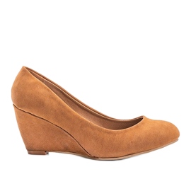Bombas camel en la cuña Manama marrón