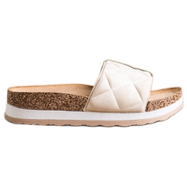 Comer Zapatillas cómodas en la plataforma beige