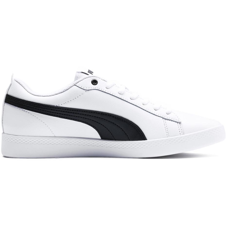 Zapatillas de mujeres Puma Smash Wns v2 L blanco-negro 365208 01