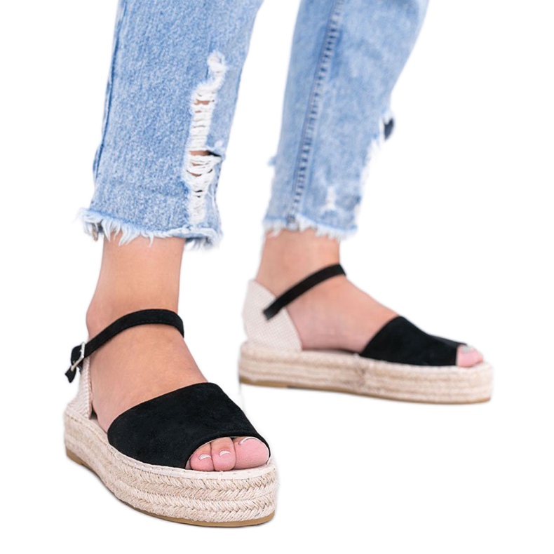 Sandalias negras en la plataforma de Pearl River negro