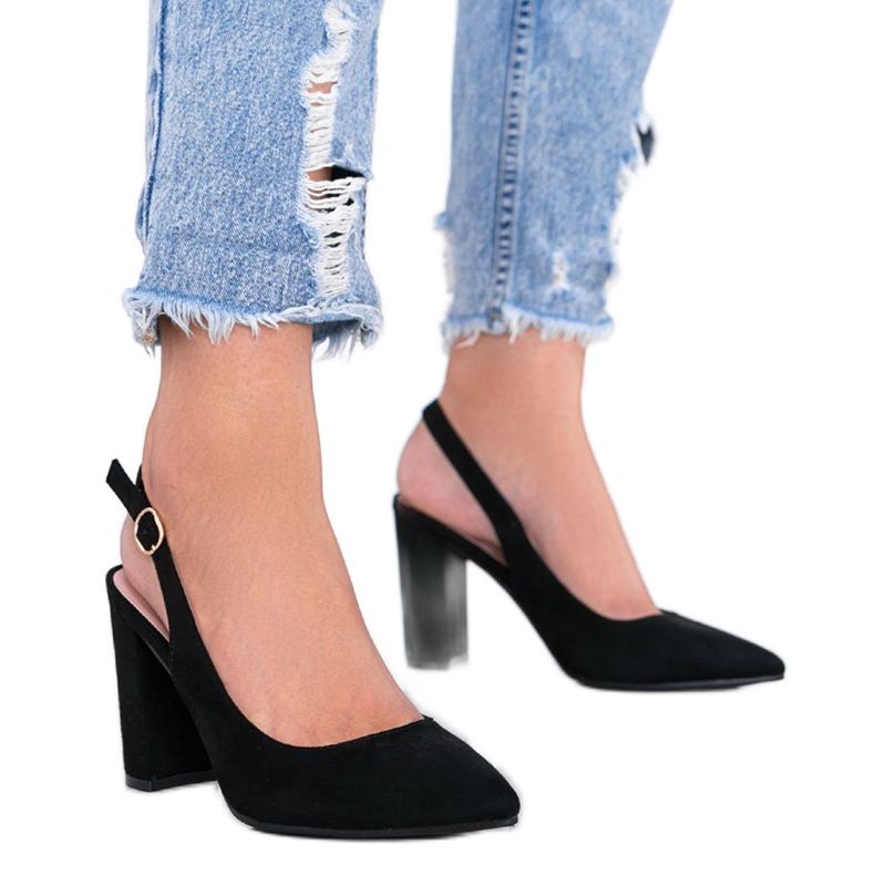 Bombas negras en el poste de Pho negro