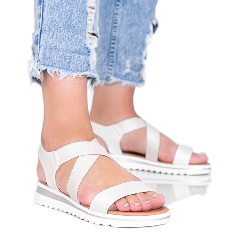 Sandalias beige con suela Irony gruesa