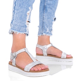 Sandalias plateadas con estampado de piel de serpiente Kiko plata