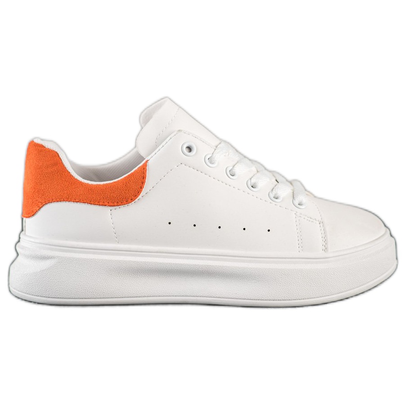 SHELOVET Zapatillas blancas en la plataforma blanco