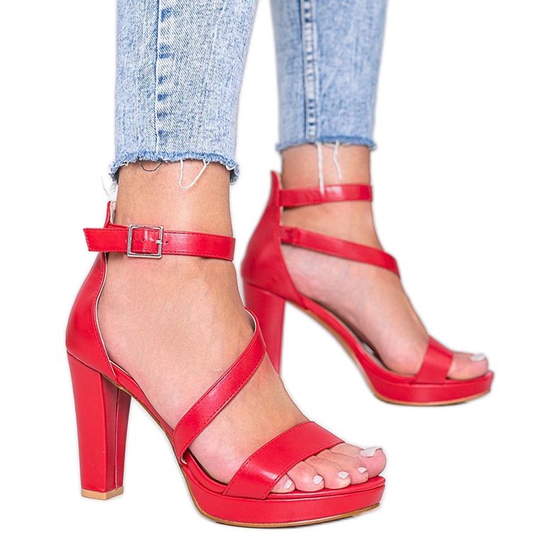 Sandalias rojas en la plataforma Got You rojo