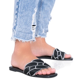Zapatillas negras con parte superior decorativa de Stormi negro