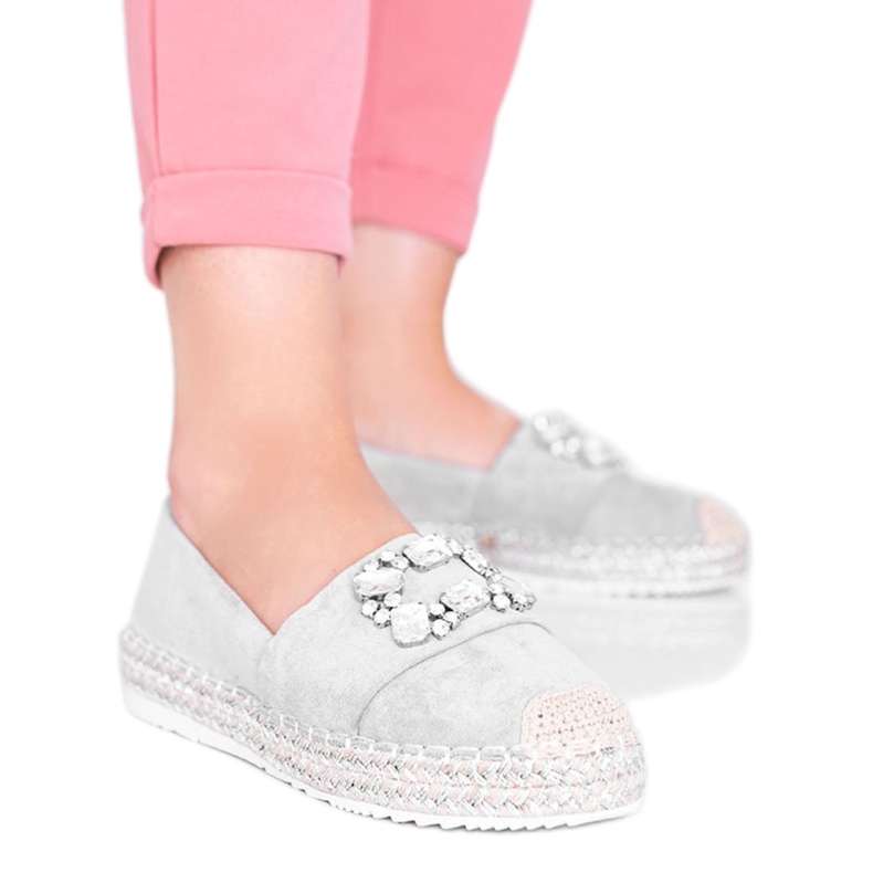 Alpargatas grises decoradas con piedras Cuban Vibe Alpargatas grises decoradas con piedras Cuban Vibe