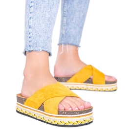 Zapatillas mostaza con suela decorativa Riri amarillo