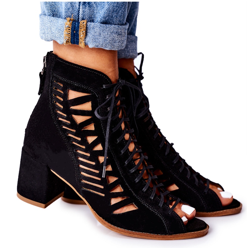 Botas de ante calado Maciejka Rojo 04040-01 Negro