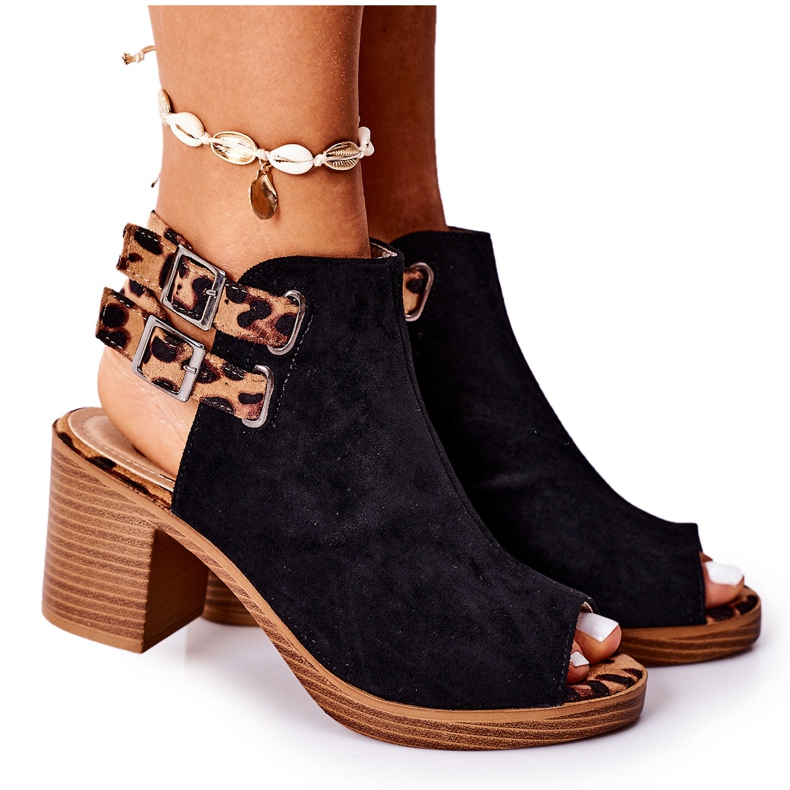 Sandalias de gamuza en una barra Lu Boo Leopardo negro marrón