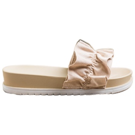 SHELOVET Pantuflas beige en la plataforma