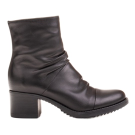 Marco Shoes Cómodas botas de piel negra con fruncido negro